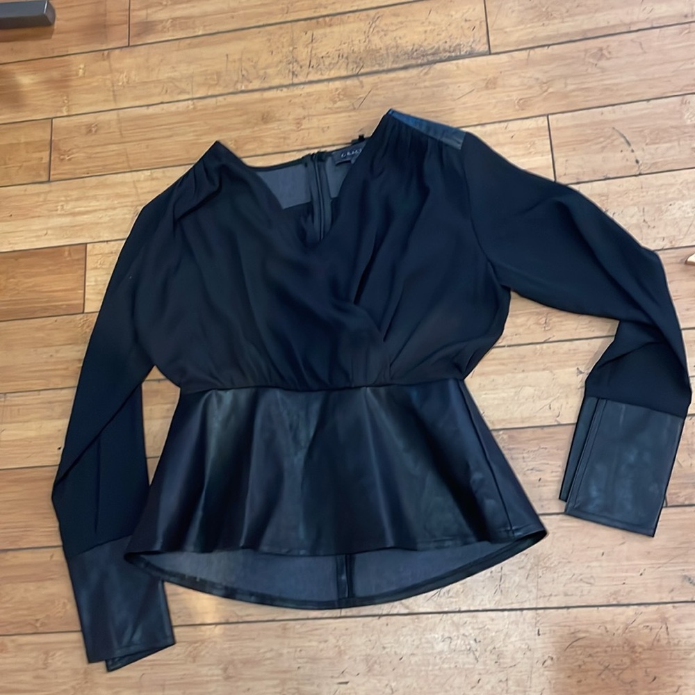 Gracia Elegant Black Women's Top T24850 - Picture 3 of 3